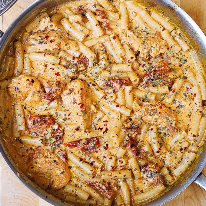 SUN DRIED TOMATO CHICKEN PASTA
